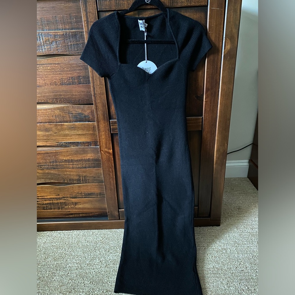 Princess Polly soft midi dress 🪩